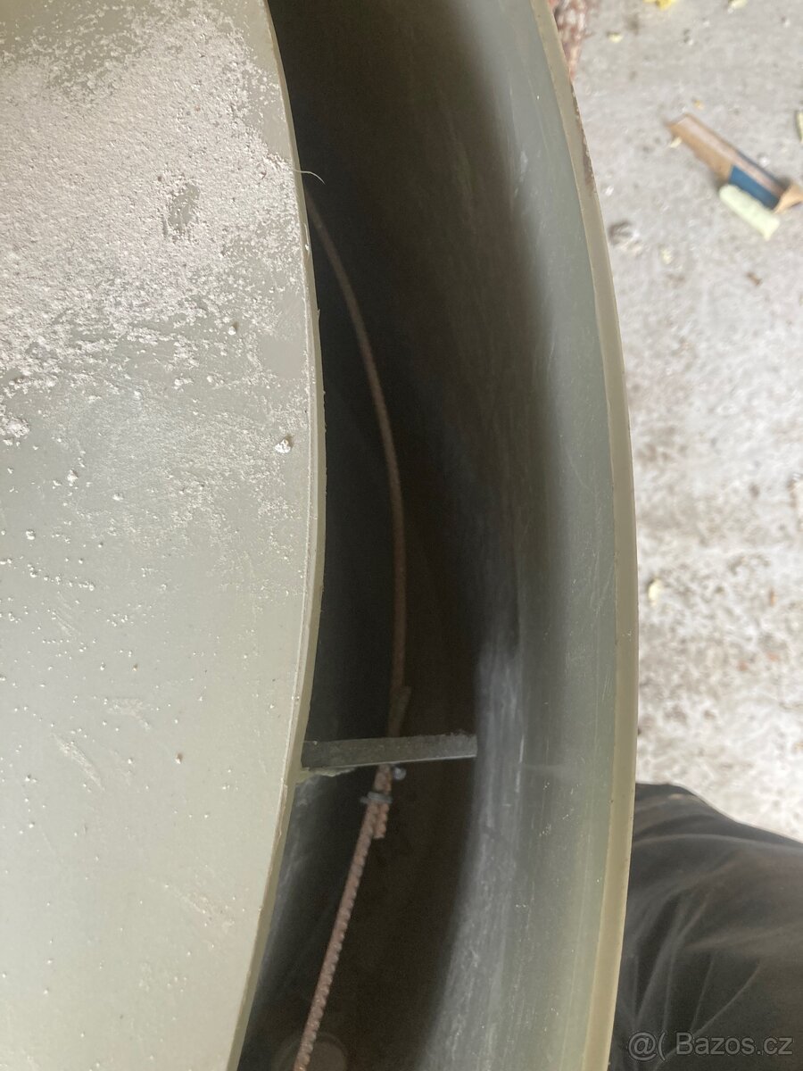 Pojezdová jímka 1 m3 - 3