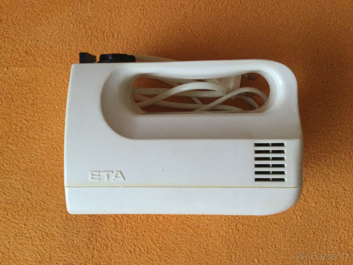 Ruční šlehač ETA 0042 - 3