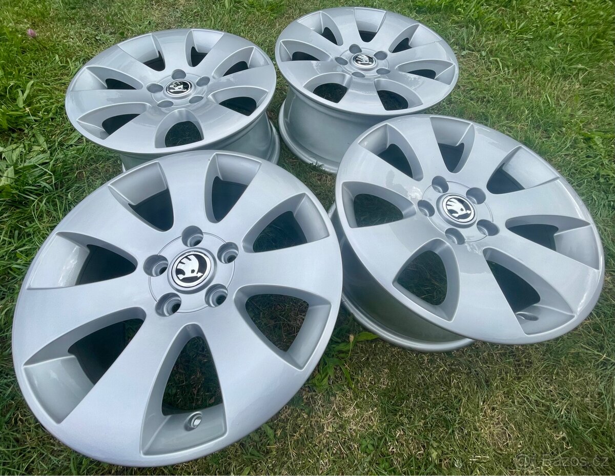 Alu Škoda Superb1/2 7jx16 ET45 5x112 - 3