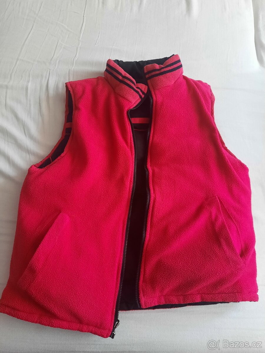 Teplá oboustranná vesta vel. M - 3