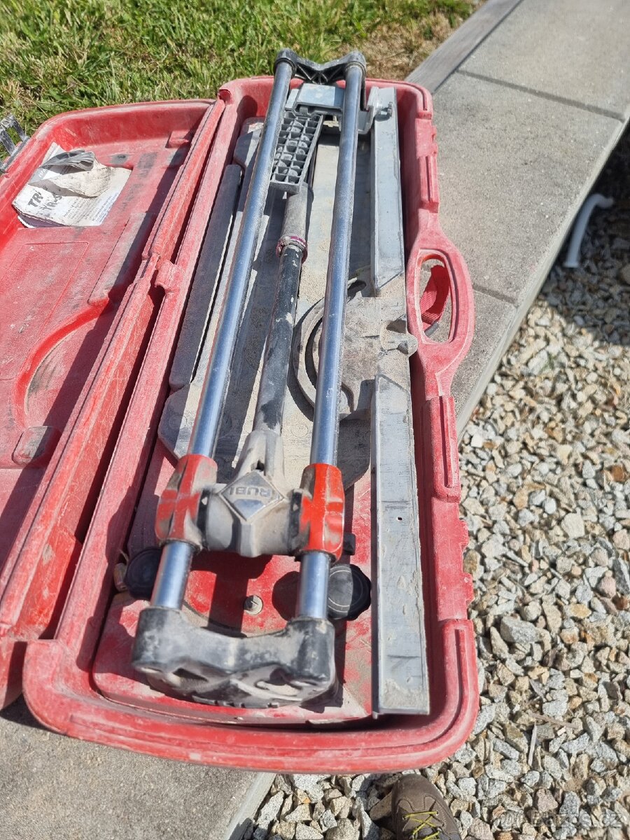 Řezačku na dlažbu - 3