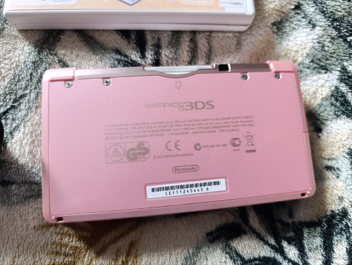 Nintendo 3DS Pink + Hry - 3