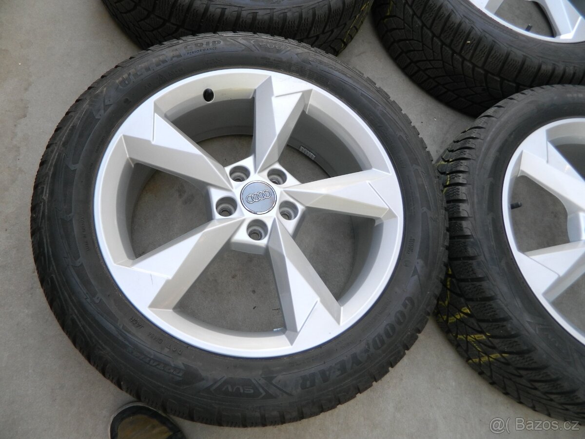 kola Audi R19 Q3 - 3
