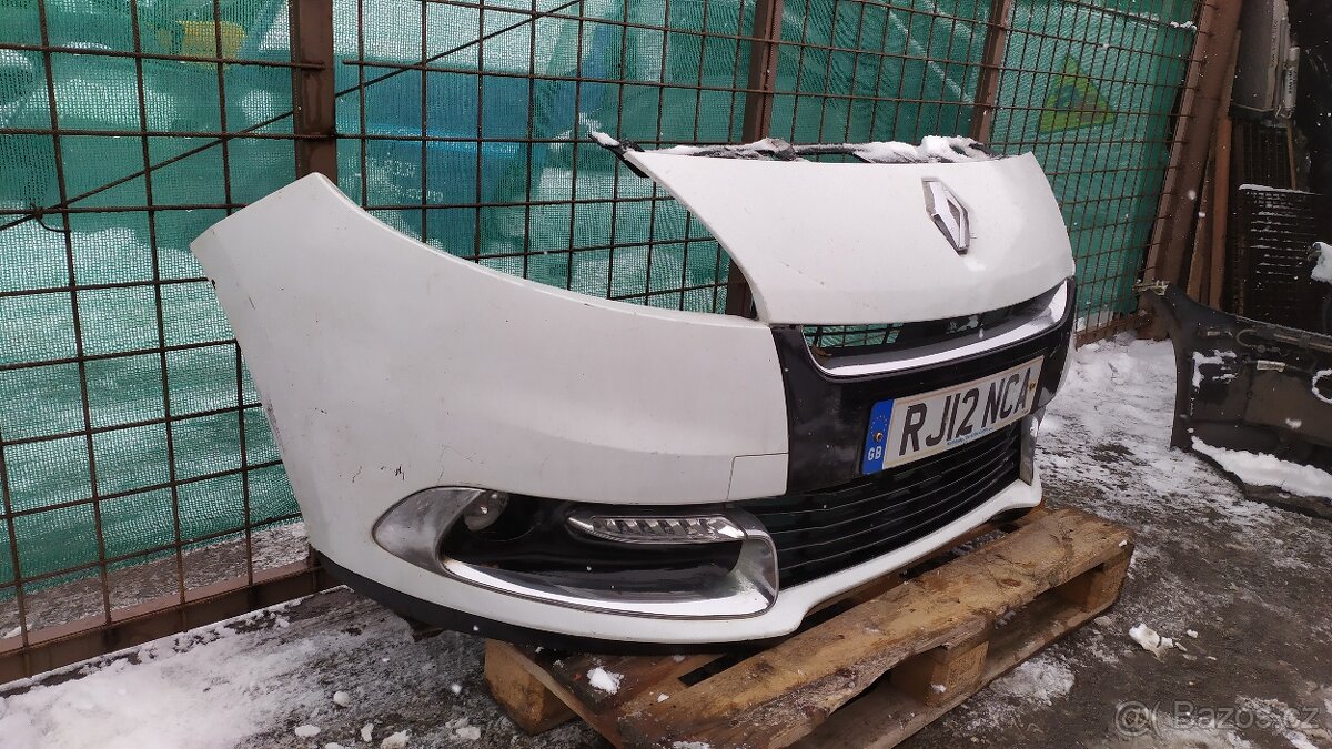 renaultr scenik 3 - předni naraznik - 3