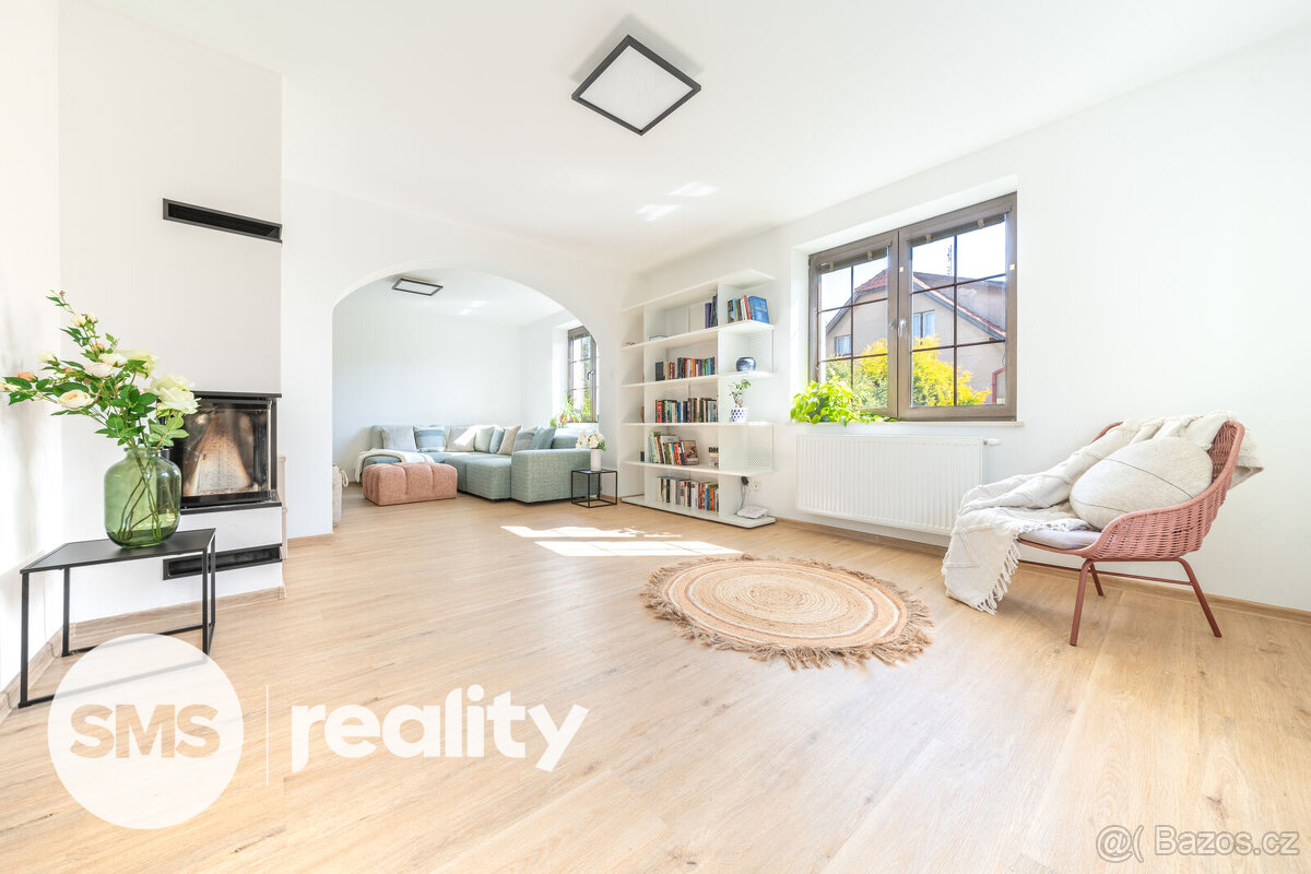 RD 4+1, 225 m2 (včetně garáže a terasy), pozemek 1061 - 3