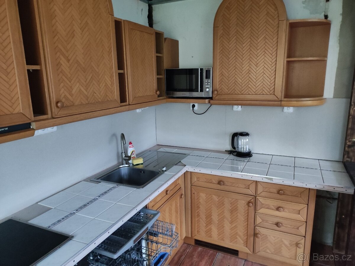Kuchyně se spotřebiči - 3