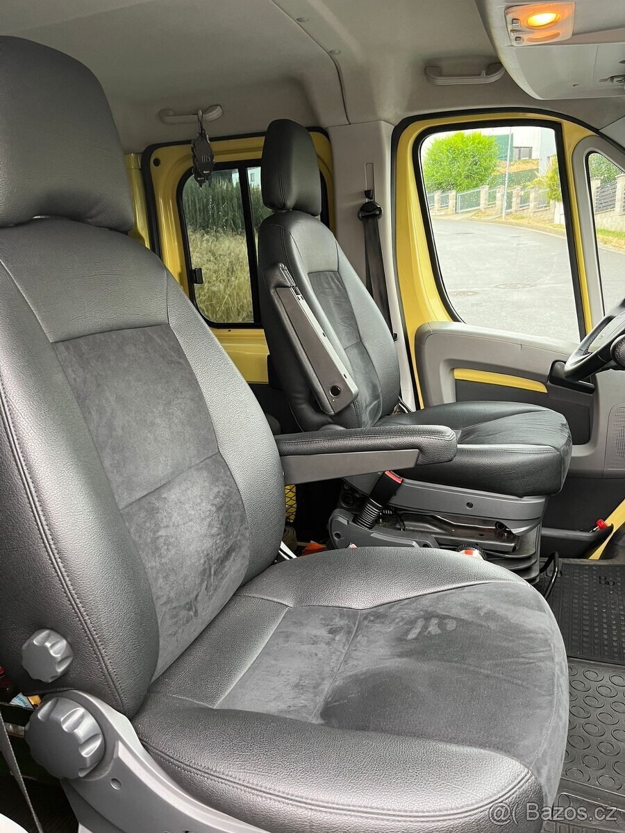 Prodám : Odtahovku Peugeot Boxer 3.0 Hdi - tažné na 3,5t