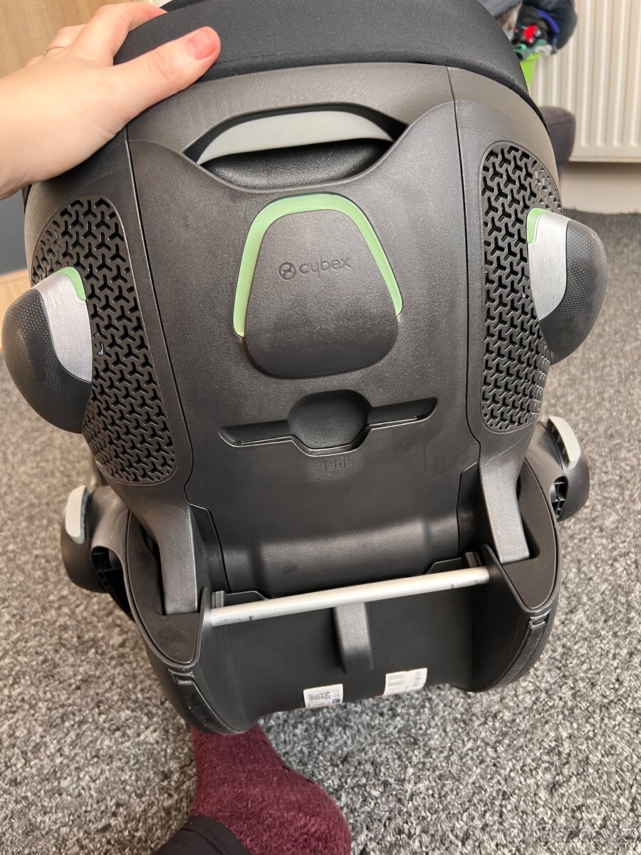 Cybex cloud G i-size + cybex Base - 3