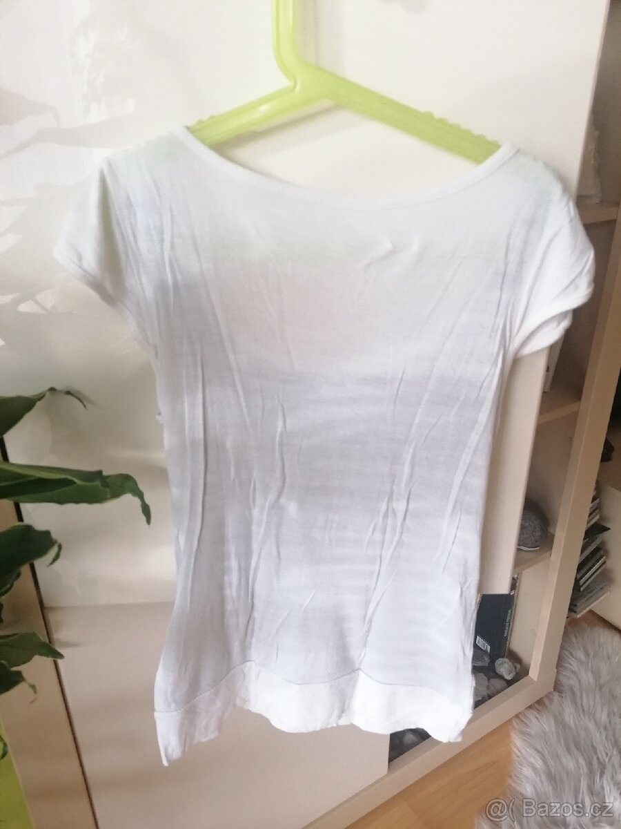 Dívčí tričko vel. XS - 3