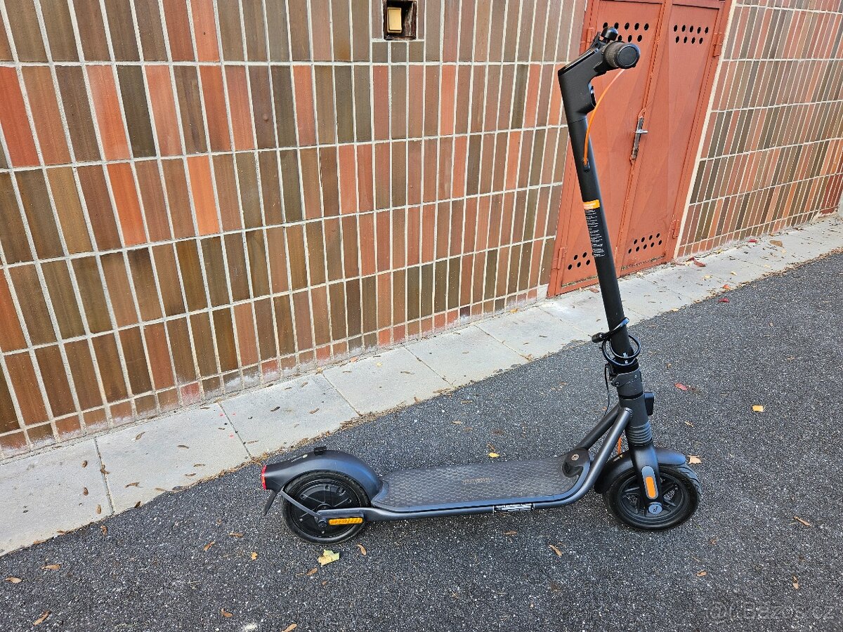 Elektrická koloběžka Ninebot KickScooter F2 Pro E by Segway - 3