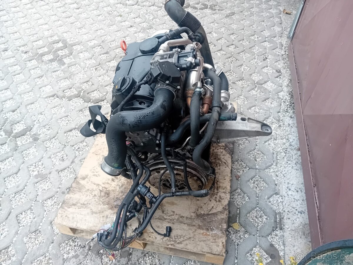 Motor 1,9 tdi 75kw typ BRS transporter T5 - 3