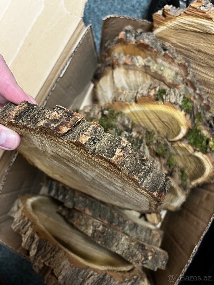 Svatební dekorace - sklenice, dřevěné podložky - 3