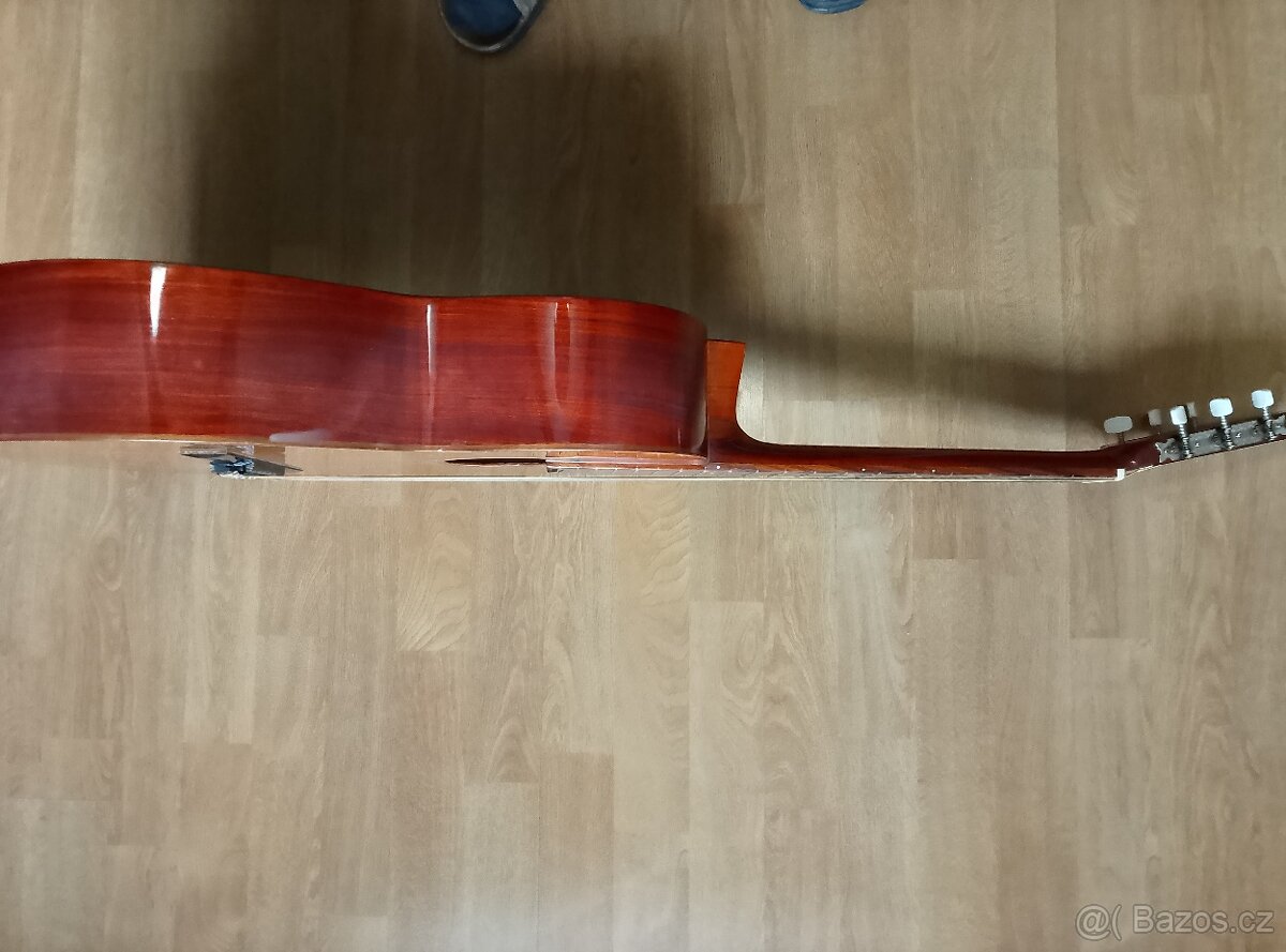 kytara Prudencio Sáez - 3