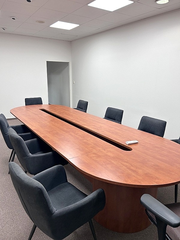 Pronájem kancelářského celku 166 m2 v centru města - 3