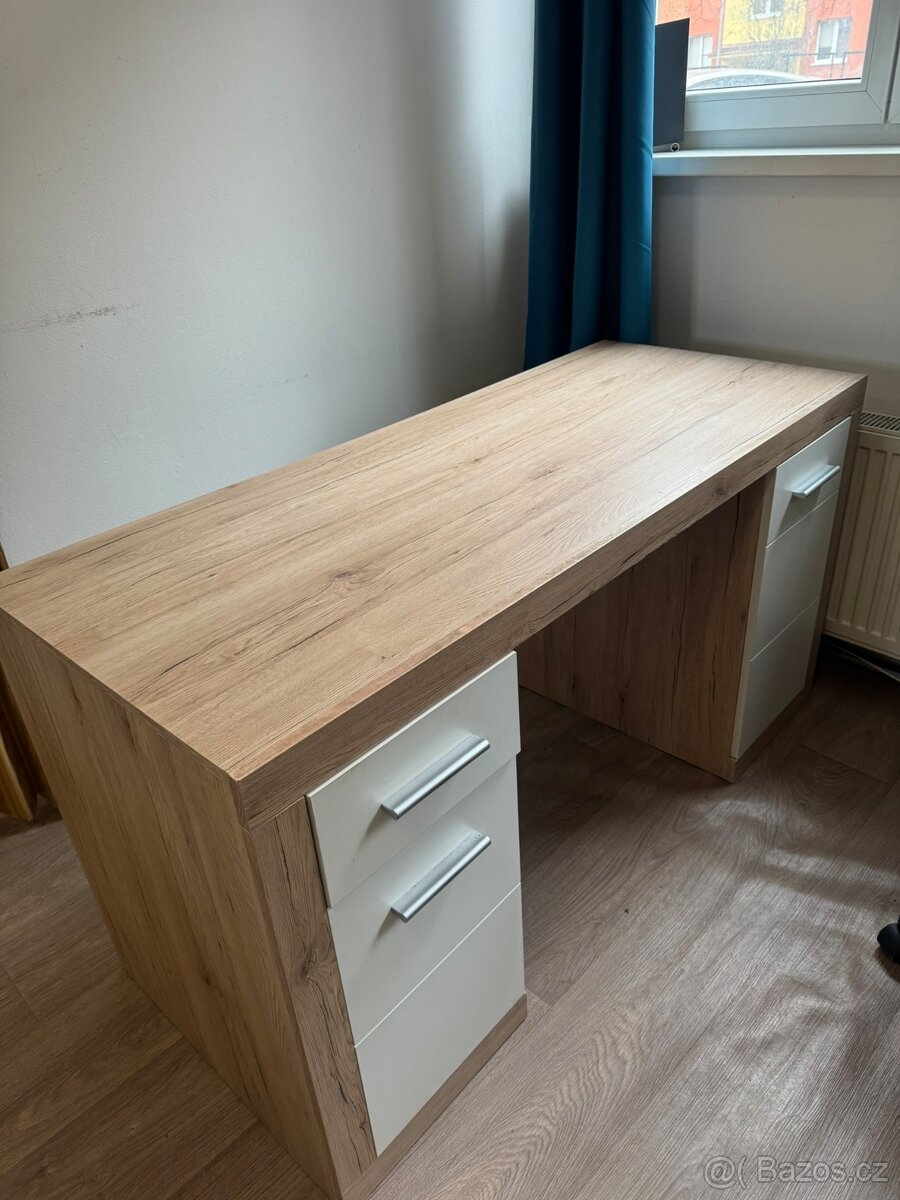 Pracovní stůl - 3