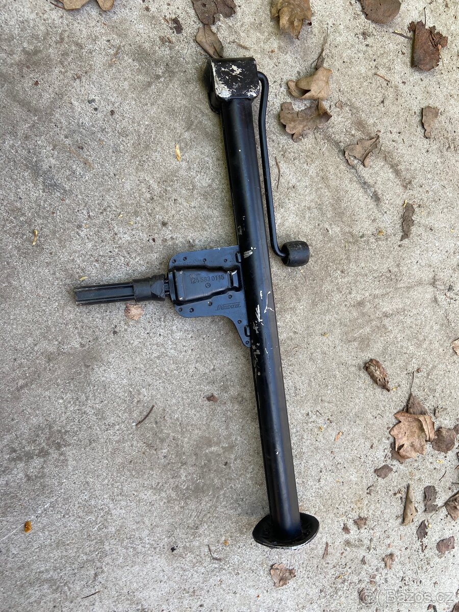 Zvedák mercedes - 3