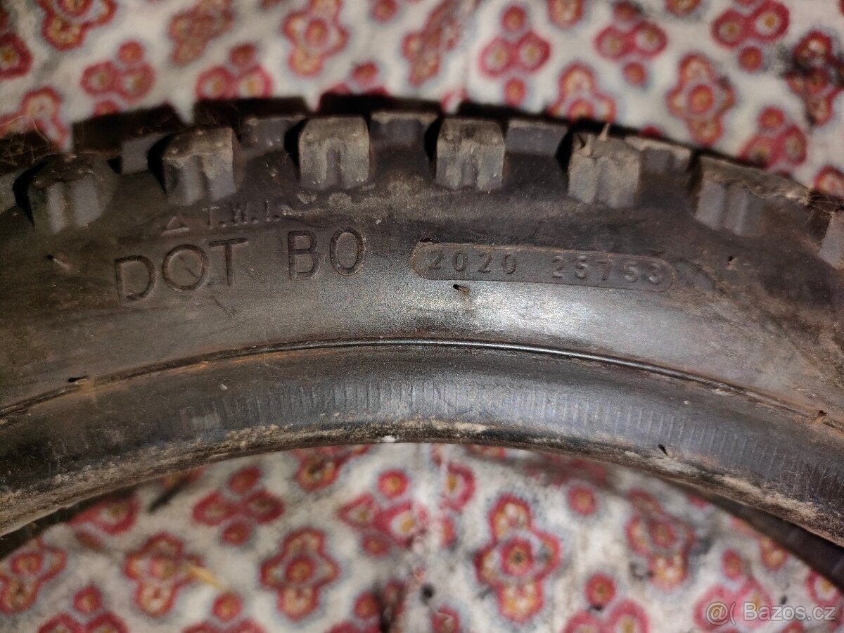 Přední pneu r12 - 3