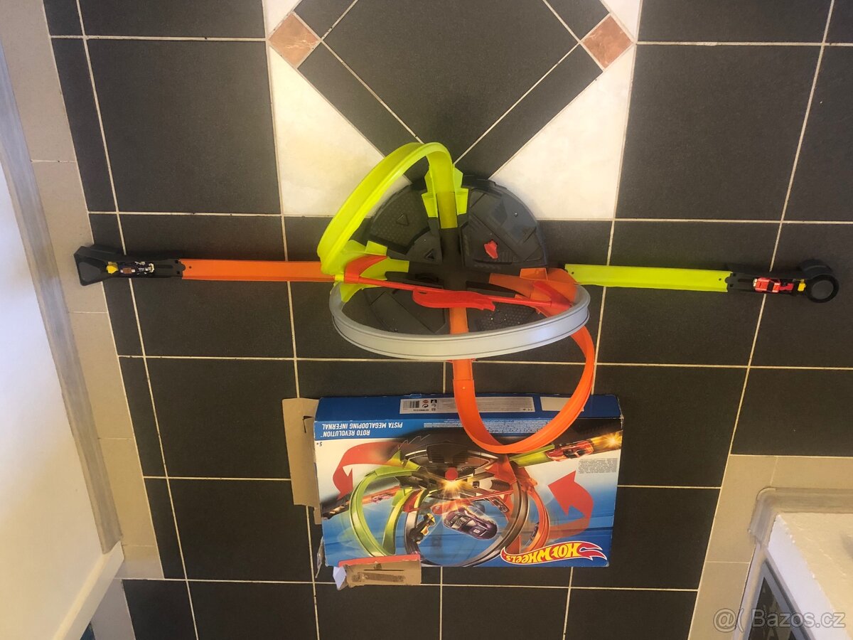 Hot Wheels Dráha Roto revoluce - 3