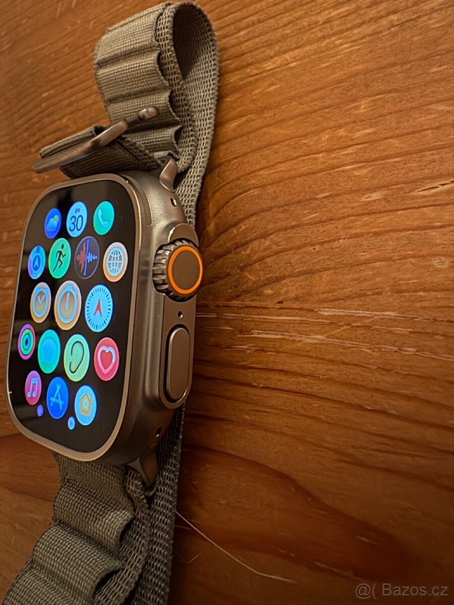 Apple Watch Ultra 2 - 3