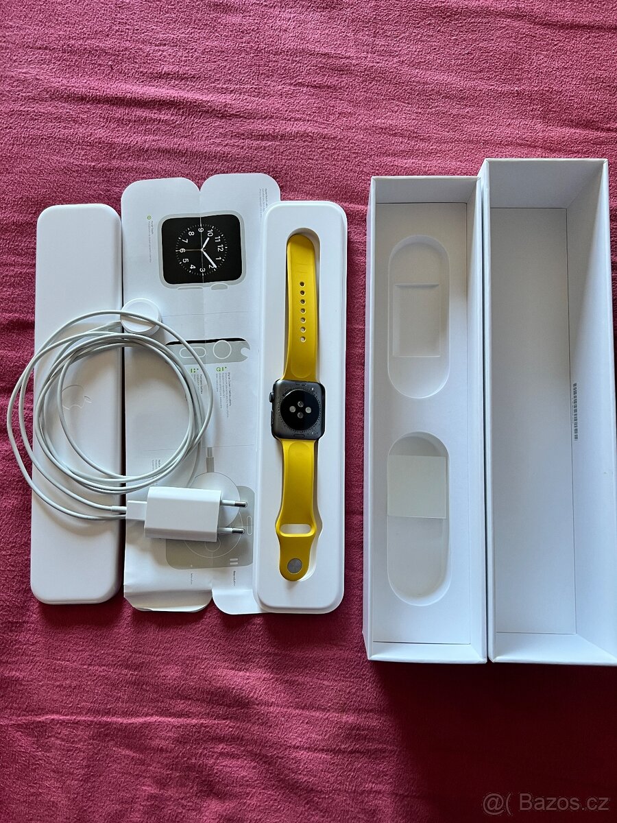 Apple Watch 42 "levně" - 3