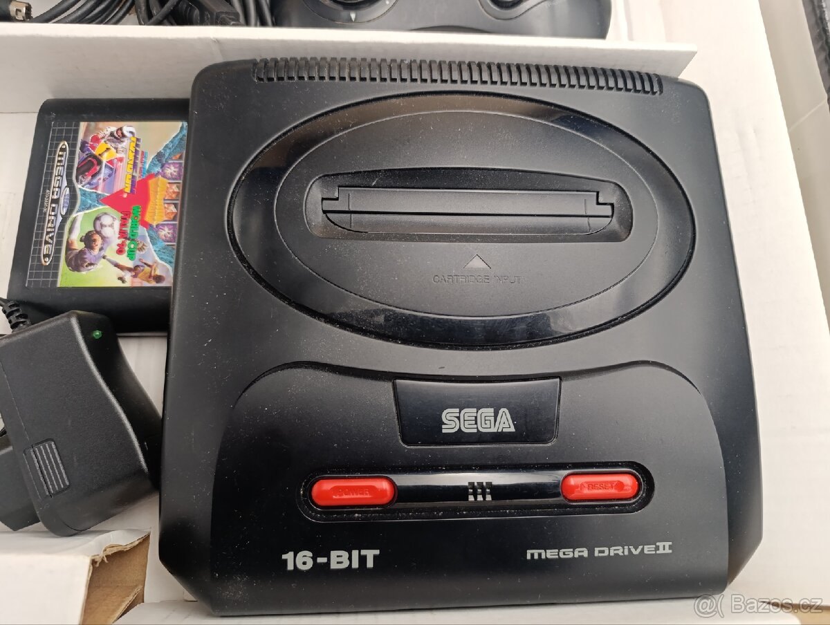Sega Mega Drive II Boxed + Hry - 3