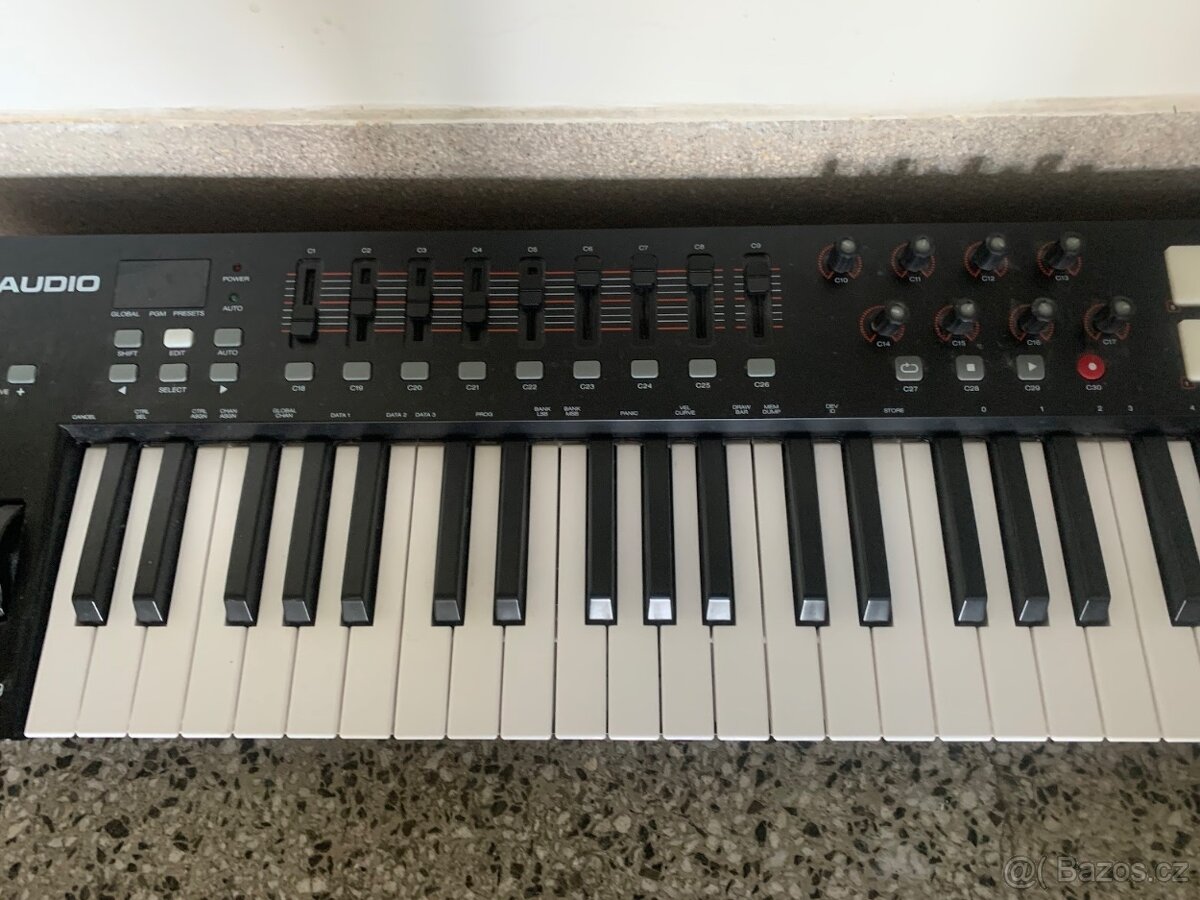 Funkční MIDI klávesy OXYGEN 49 - 3