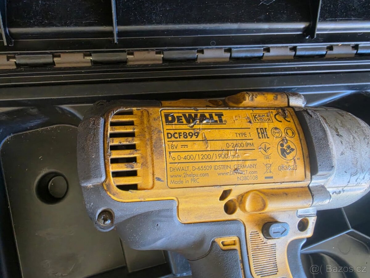 pelouch aku Dewalt rázový utahovák - 3