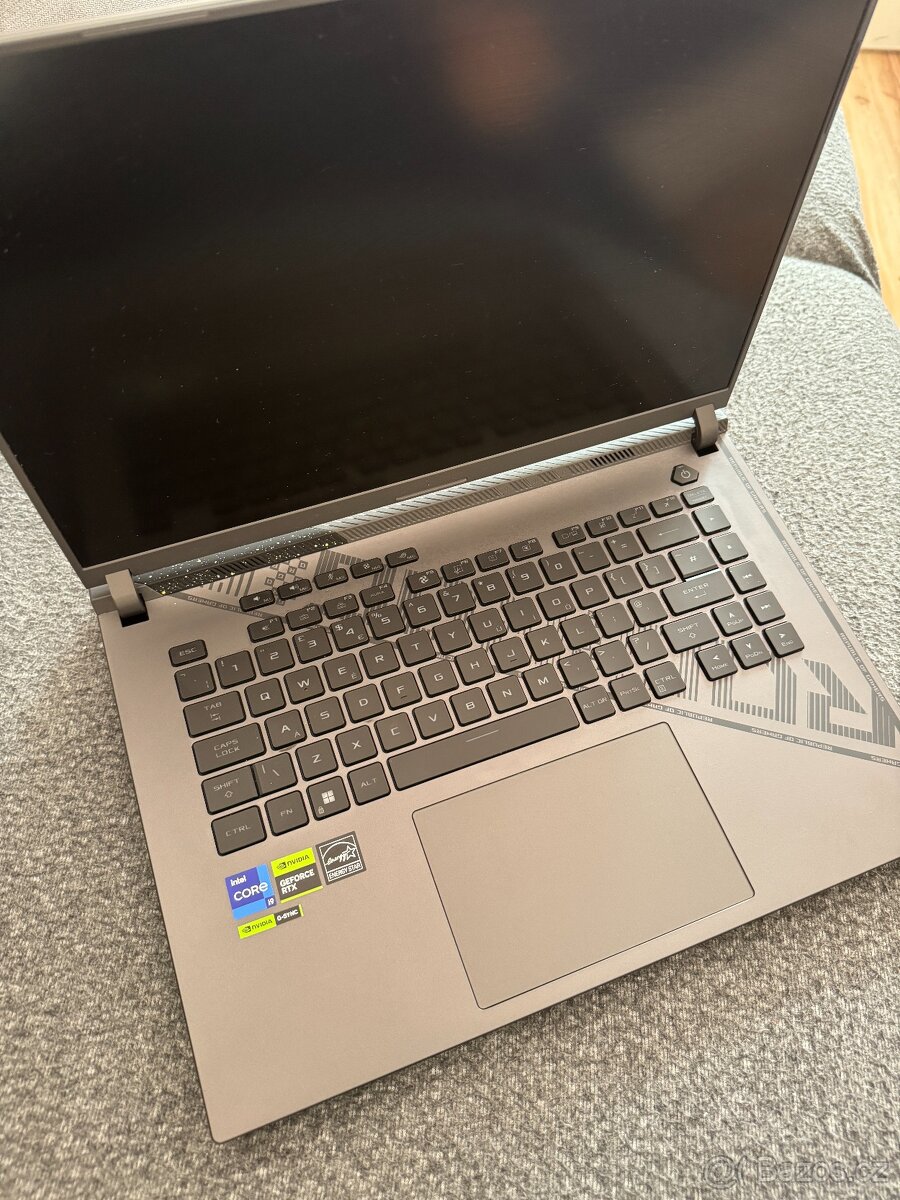 Asus ROG Strix G16 G614J - 3