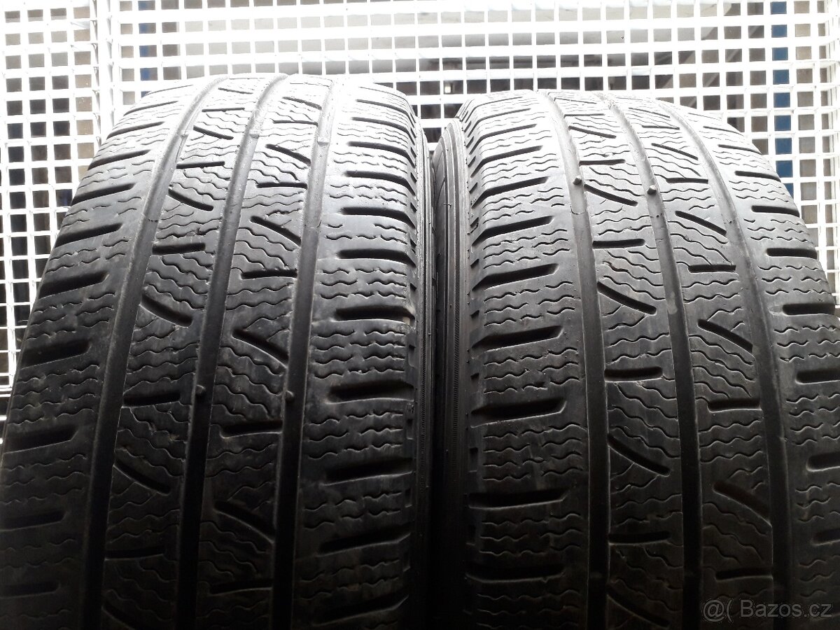 205/65R16C Pirelli Carrier Winter (4xZima) - 3