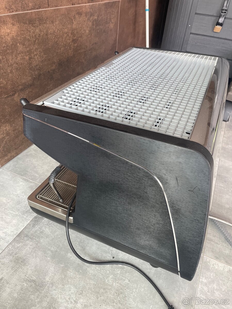 Top Kávovar Nuova Simonelli Appia Life 2 GR+paky - 3