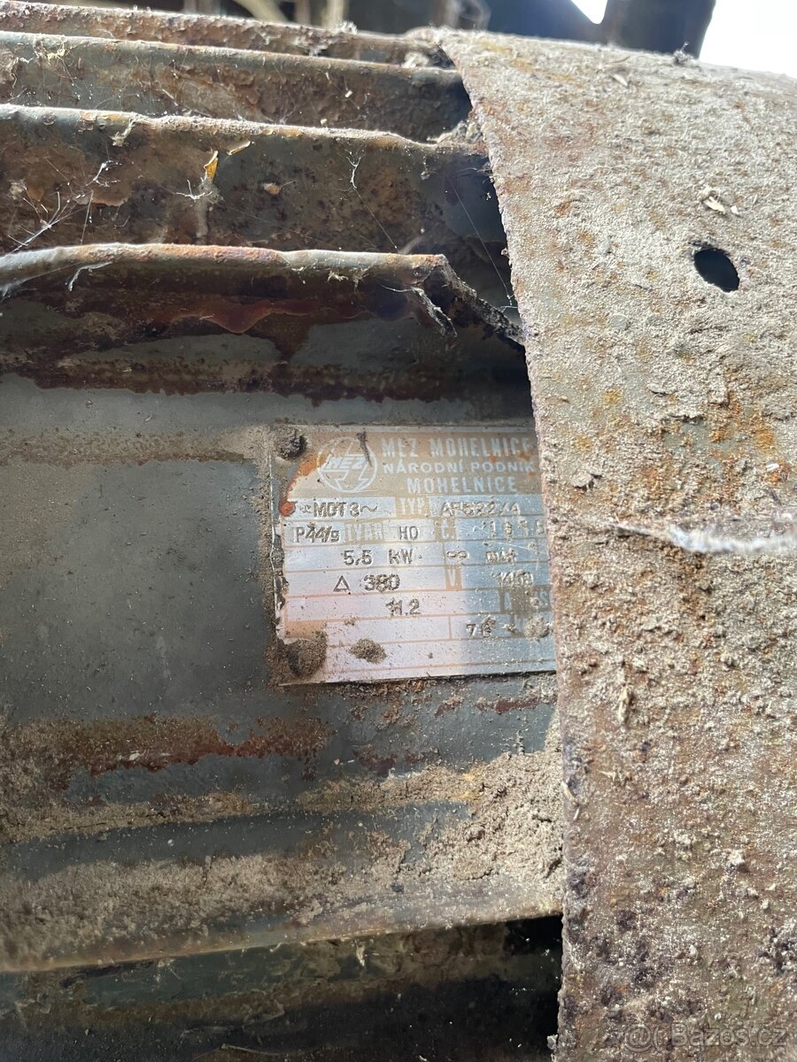 Stolní pila, cirkulárka s kolébkou - 3