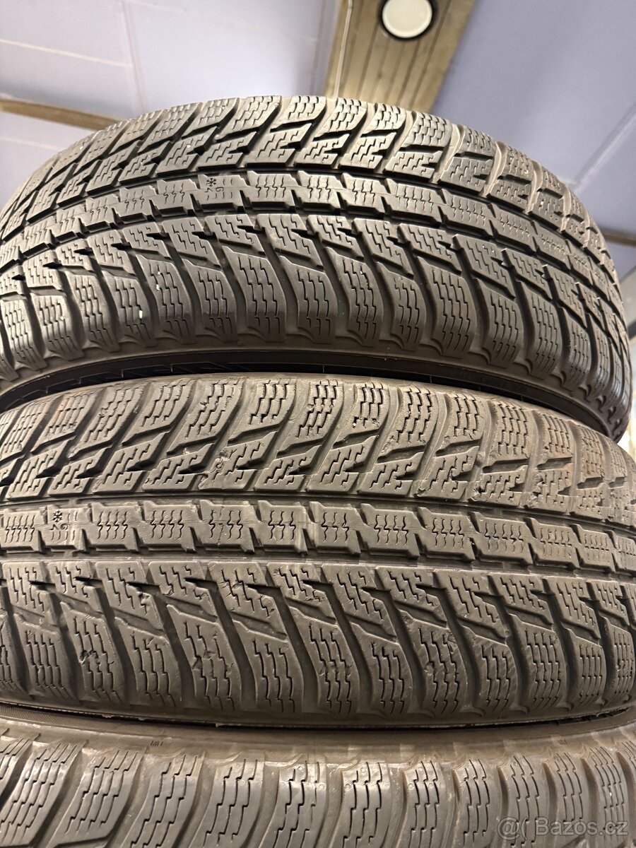 prodám zimní 225/65/17 Nokian - 3