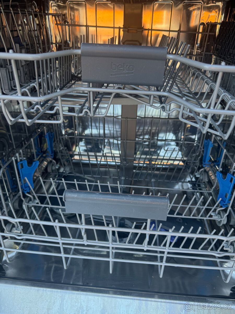 Nerezová myčka Beko 3 košová, A+++, 14 sad - 3