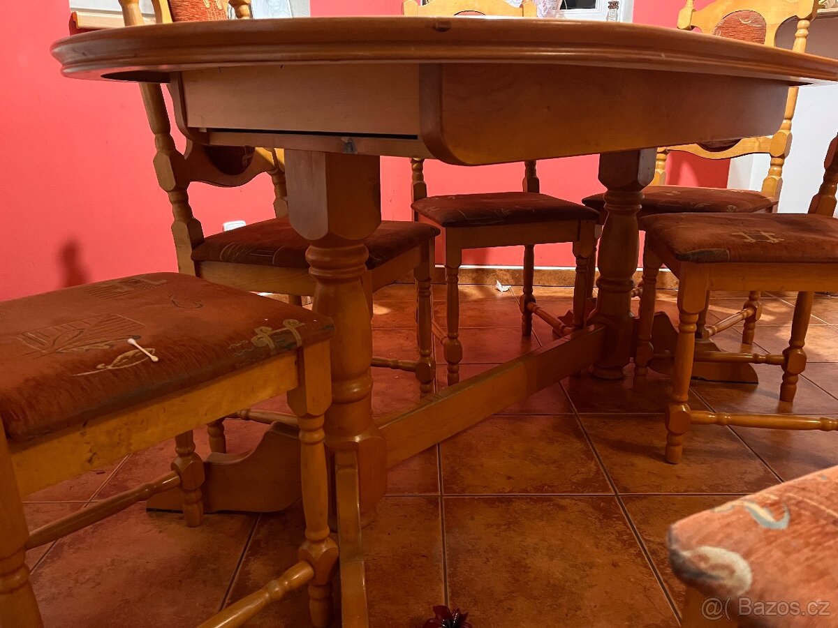 Jídelní stůl - 3