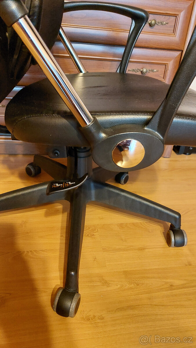 Kancelářská otočná ergonomická židle - 3