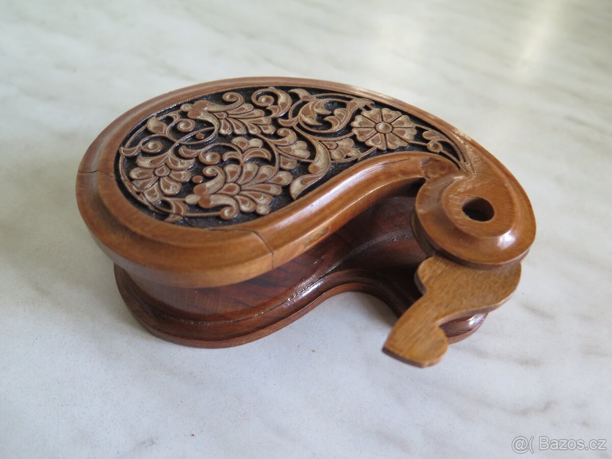 Šperkovnice , skříňka , tajná schránka - řezba dřevo - 3