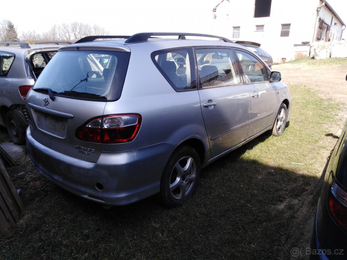 Avensis Verso 2005 d4d 85kw - 3