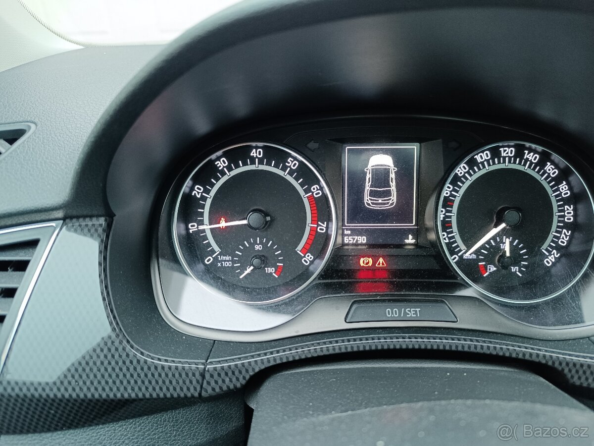 Škoda fabia 3 Monte Carlo 1.2 TSI 66 kw - 3