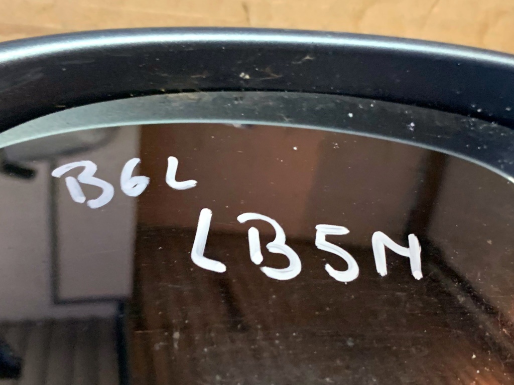 VW PASSAT B6 - 3C - 05-10 - zrcátko LP LB5M - 3