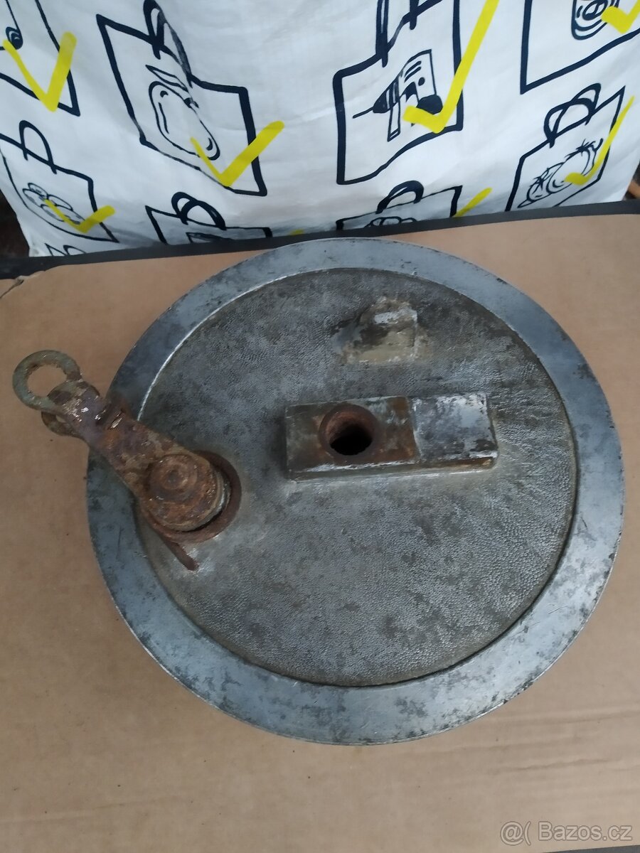 Brzdový Štít Kola Jawa/ČZ 125/351 150/352 - 3