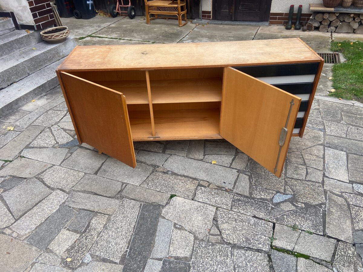 Komoda U-460 Jiroutek 1969 - 3