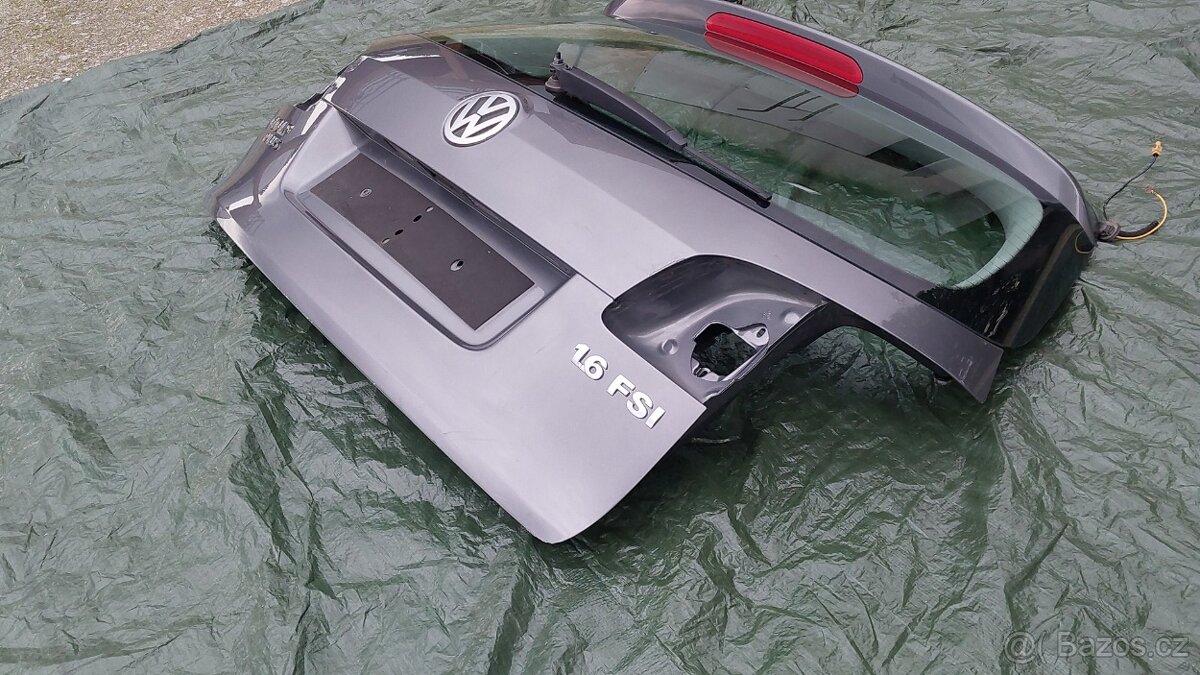 VW GOLF Plus – DVEŘE KUFR ŠEDÉ , STĚRAČ - 3