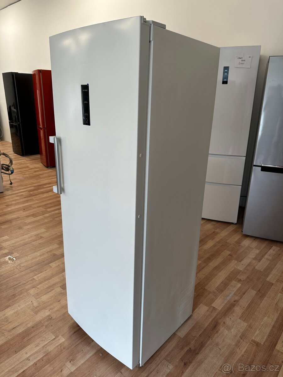 Mrazák Koenic (214) - 3