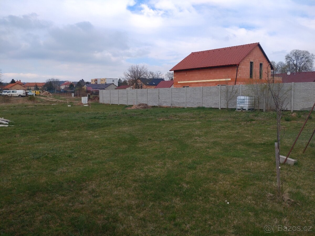 Stavební pozemek Horní Beřkovice - 3