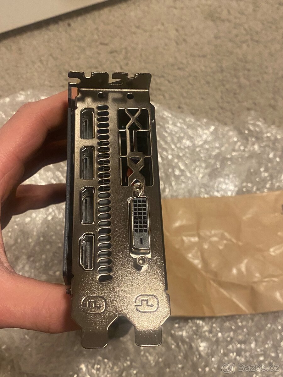 Grafická karta AMD XFX Radeon RX 570 8GB - 3