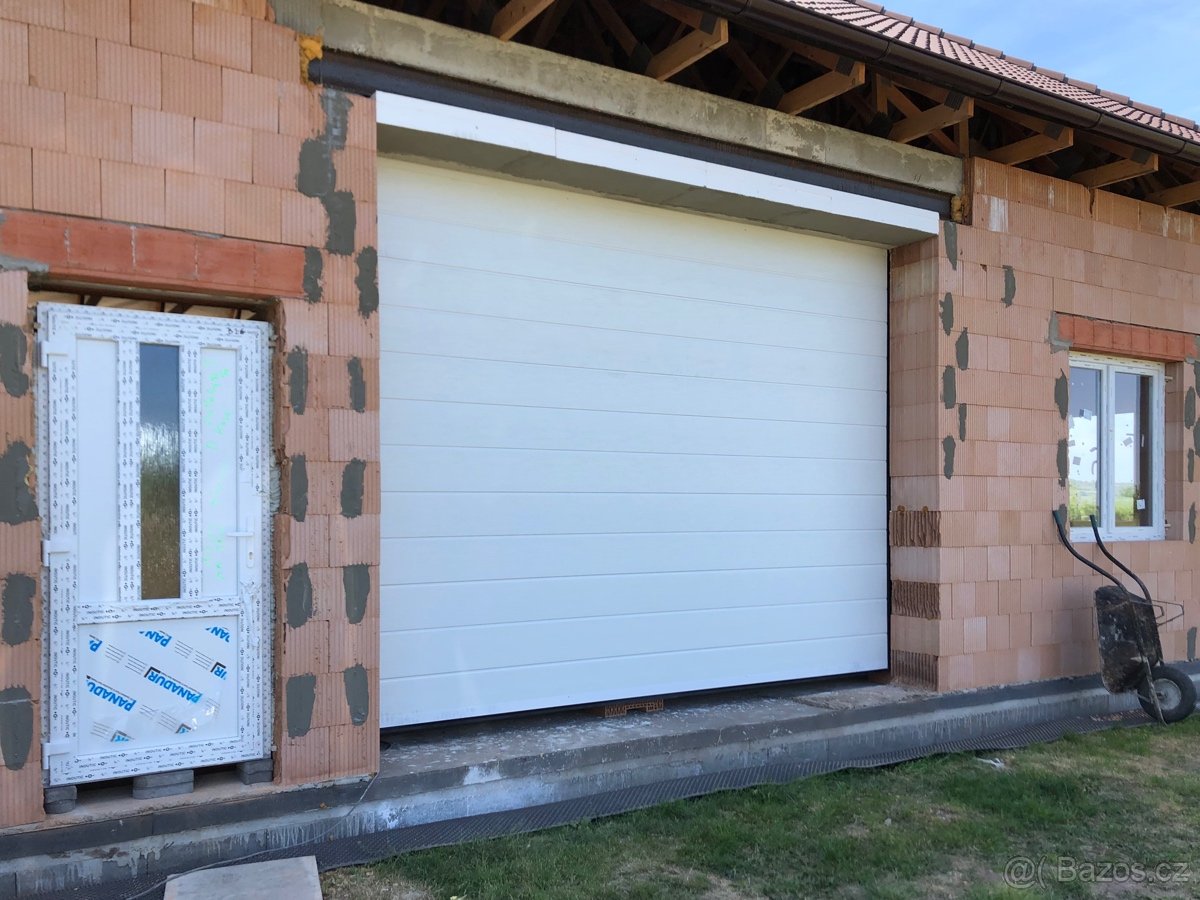 Sekční garážová vrata - 3