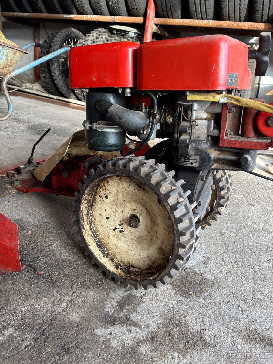 Sekačka motor Jikov - 3