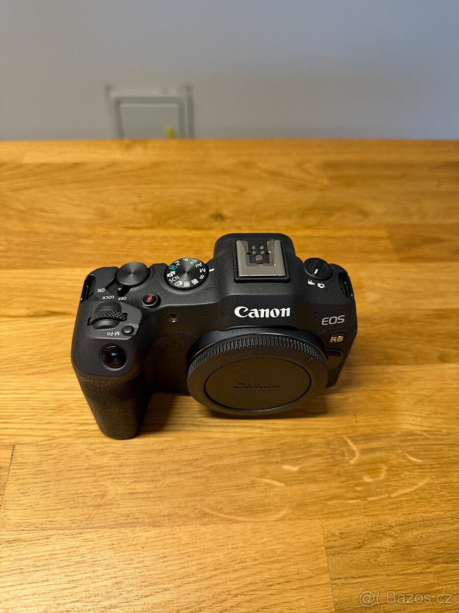 Canon EOS R8 tělo + 3x LP-E17 (Datart 23.8.2025) - 3