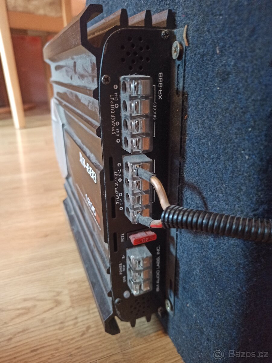 Subwoofer se zesilovačem - 3