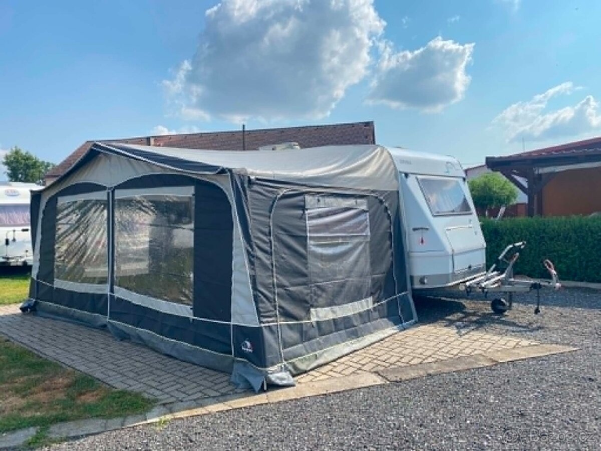 Hymer Eriba Nova 491/pevná postel - 3